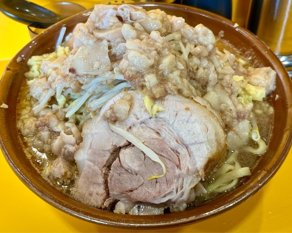 「大ラーメン麺増し550g ジンジャースープ しょうが×7」@ラーメン二郎 八王子野猿街道店2の写真