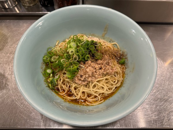 「2辛　700円」@汁なし担担麺専門 キング軒 薬研堀出張所の写真