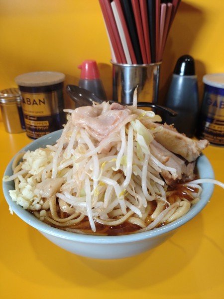 「小ラーメン　辛いやつ　アブラ　ニンニク」@ラーメン二郎 八王子野猿街道店2の写真