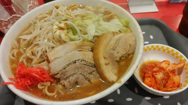 「特(麺量600g)ぶた2枚・つけ味・キムチ ￥1,500」@ラーメンめじ 武蔵小杉店の写真