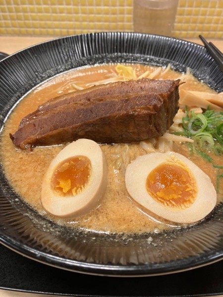 「味玉角煮味噌ラーメン」@味噌屋蔵之介 ひばりヶ丘店の写真