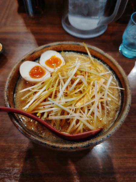 「北海道味噌 肉ネギらーめん(1,056円)」@蔵出し味噌 麺場 壱歩 武蔵村山店の写真