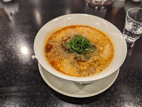 「担々麺」@創作麺工房 鳴龍の写真