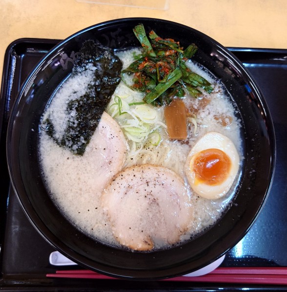 「嵐げんこつらぁめん塩、820円)」@らあめん花月嵐 高坂サービスエリア店の写真