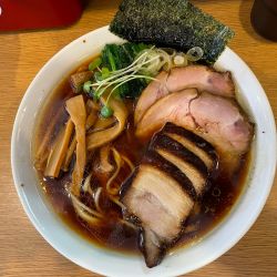 らーめん醤油ﾒﾝﾏ ﾁｬｰｼｭｰ¥1,200