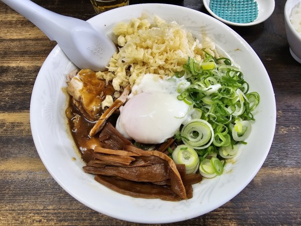 「【限定】まぜにぼBLACK　950円」@長尾中華そば 青森駅前店の写真