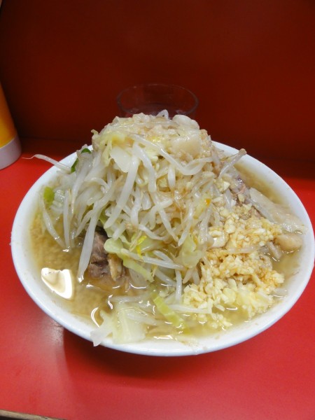 「小豚700円全部」@ラーメン二郎 三田本店の写真