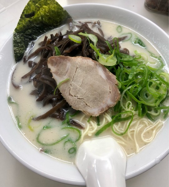 「ラーメン キクラゲ600+100=700円」@博多天神 渋谷南口店の写真