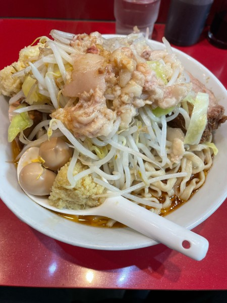 「小ラーメン 汁なし 豚増し ヤサイニンニクアブラ 生姜半分」@ラーメン二郎 西台駅前店の写真