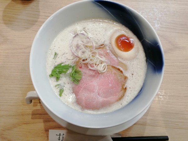 「泡鶏白湯」@ラーメン喜左衛門の写真
