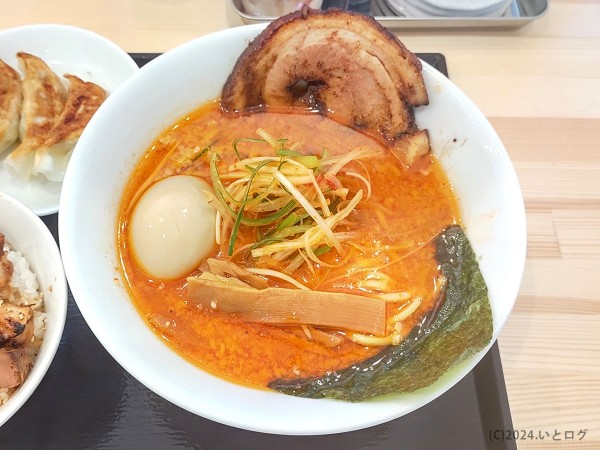 「辛ネギ味噌（＋味玉）」@麺屋 はな道 南アルプス店の写真