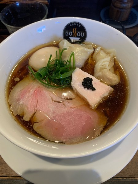 「白トリュフと京赤地鶏の醤油ら〜めん」@RAMEN GOSSOUの写真