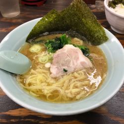 ラーメン(790円)
