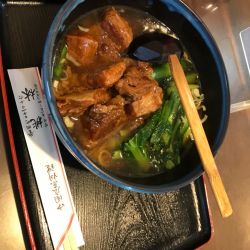 牛バラつゆソバ 900円