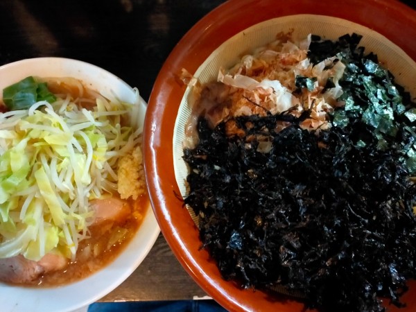 「【限定】昆布出汁つけ麺大1350円(800g)岩海苔150円」@豚星。の写真