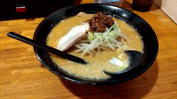 「胡麻味噌麺（７４０円）」@龍ラーメンの写真