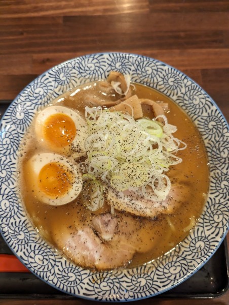 「こってり醤油」@拉麺  登の写真