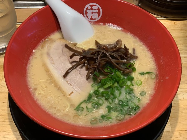「特製ラーメン」@豚骨らーめん 福の軒 秋葉原店の写真