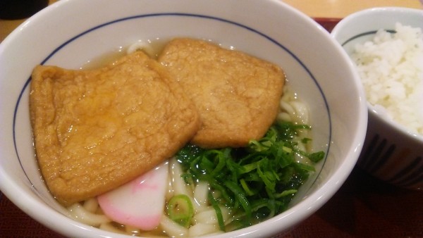 「きつねうどん 430円＋小ごはん 100円」@なか卯 平井南口店の写真