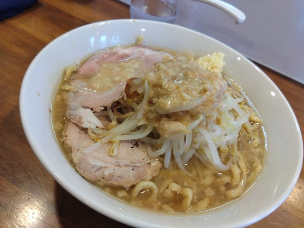 「ラーメン小 880円 ニンニク少し アブラ」@Ramen life 謄の写真