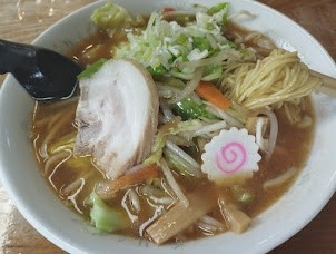 「野菜味噌ラーメン(950)」@まるい食堂の写真