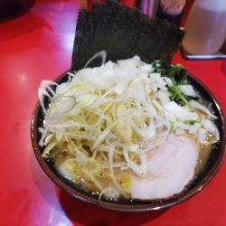 ネギラーメン＋玉ねぎ（¥850＋¥30）