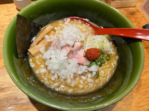 「焼きあご塩らー麺」@焼きあご塩らー麺 たかはし 新宿本店の写真
