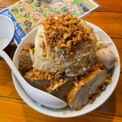 肉増し野菜増し豚野菜ラーメン