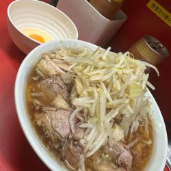 ラーメン 生卵 烏龍茶