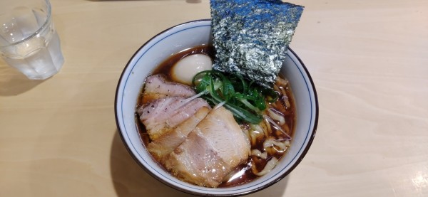 「特製軍鶏そば（醤油）　1400円」@麺庭 つむぎの写真