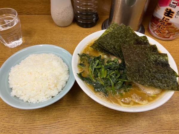 「ラーメン並 小ライス」@ラーメン虎ノ穴の写真