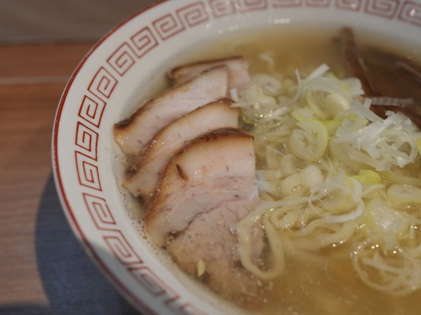 「塩ラーメン」@喜多方ラーメン 新じまの写真