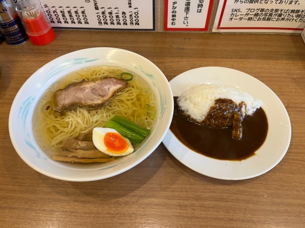 「支那そばと半カレー」@武田流 古式カレーライス 支那そば インディアン 本店の写真