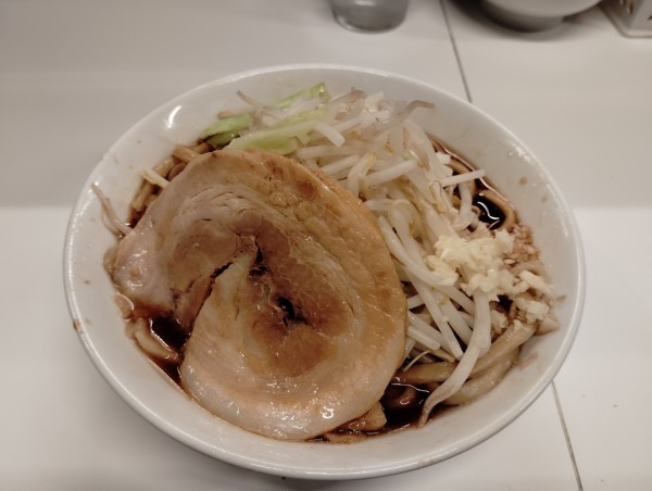 「ラーメン　　並　　　250グラム　950円」@ラーメン日輪の写真