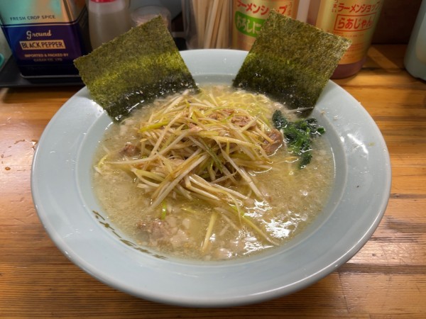 「塩ネギラーメン」@ラーメンショップ 椿 上彦川戸店の写真