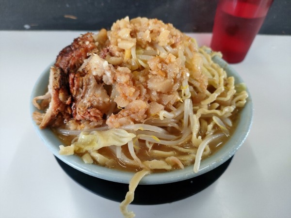 「ラーメン 1000円 (麺300g ニンニク抜き 脂マシ)」@ラーメン道 時の鐘の写真