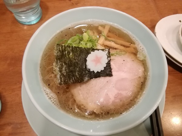 「あっさり煮干しラーメン(880円)」@麺匠うえ田の写真