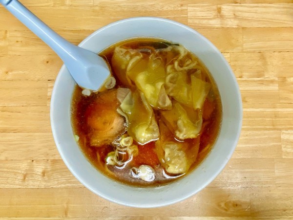 「チャーシューワンタンメン:950円」@谷ラーメンの写真