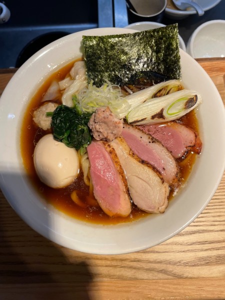 「特製鴨出汁中華蕎麦（醤油）＋中盛」@鴨出汁中華蕎麦 麺屋yoshikiの写真