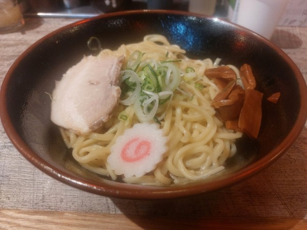 「油そば   特盛」@油そば専門店 ぶらぶら 横浜本店の写真