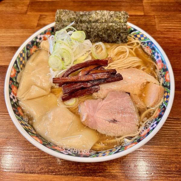 もちもち雲呑中華そば（1150円）