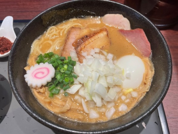 「濃厚特製中華そば」@中華そば 輝羅の写真