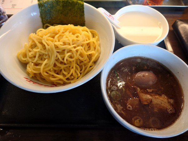 「つけ麺並盛+あじ玉(880円)」@くりやらーめんの写真