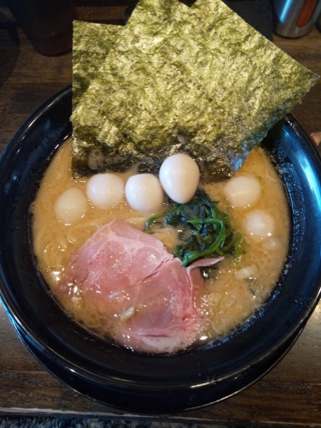 「ラーメン（うずら付き）」@横浜家系ラーメン 金山家の写真