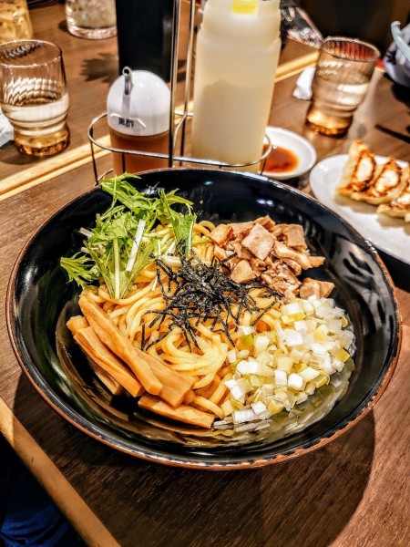 「辛油そば」@横浜家系ラーメン 壱角家 大宮東口店の写真