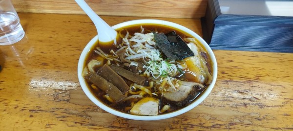 「ワンタンメン　辛味」@支那ラーメン 桂山の写真