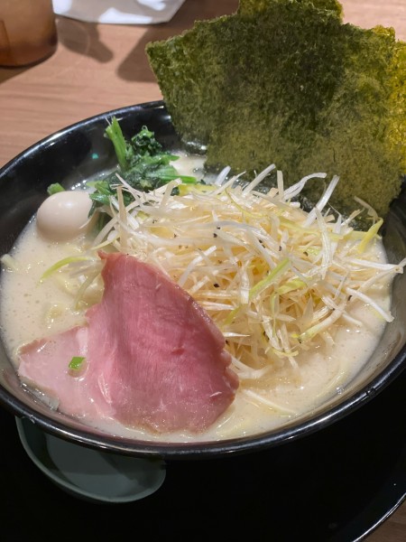 「ネギラーメン(塩)」@横浜家系ラーメン 金山家の写真