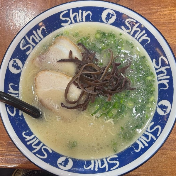 「ラーメン」@博多らーめん ShinShin アミュプラザ小倉店の写真