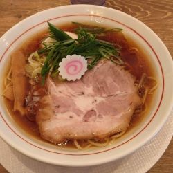 丸鶏醤油らーめん¥900+味玉¥120-