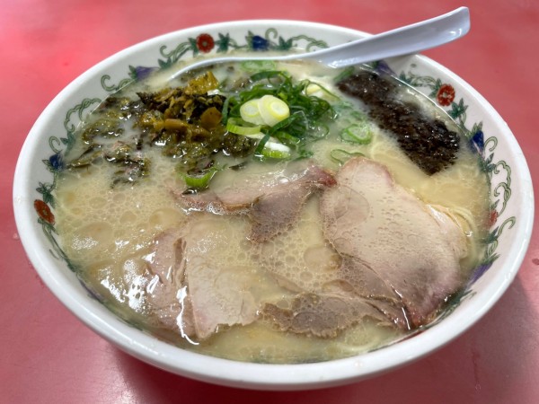 「大盛りラーメン＋高菜」@銀嶺の写真